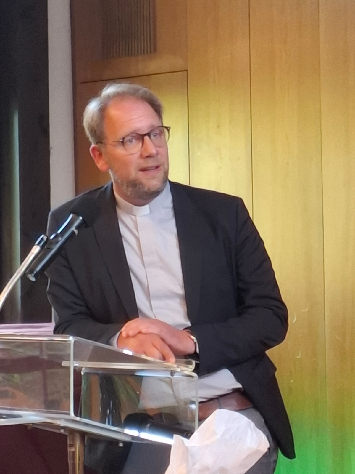 Diözesanjugendseelsorger Pfr. Dr. Tobias Schwaderlapp